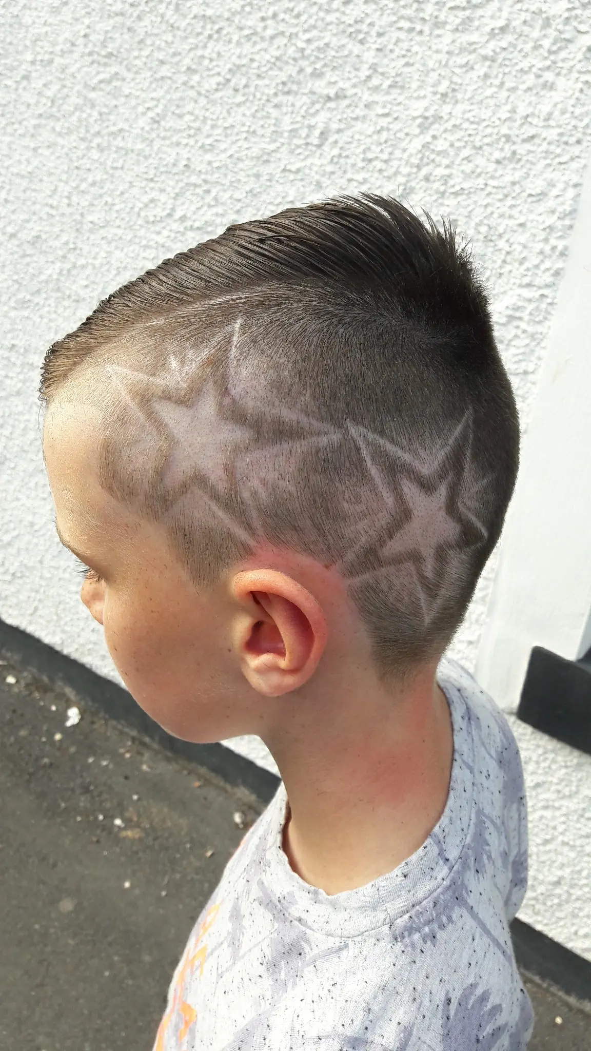 DEVRO'S BARBER SHOP photo (photo 1 of 3)