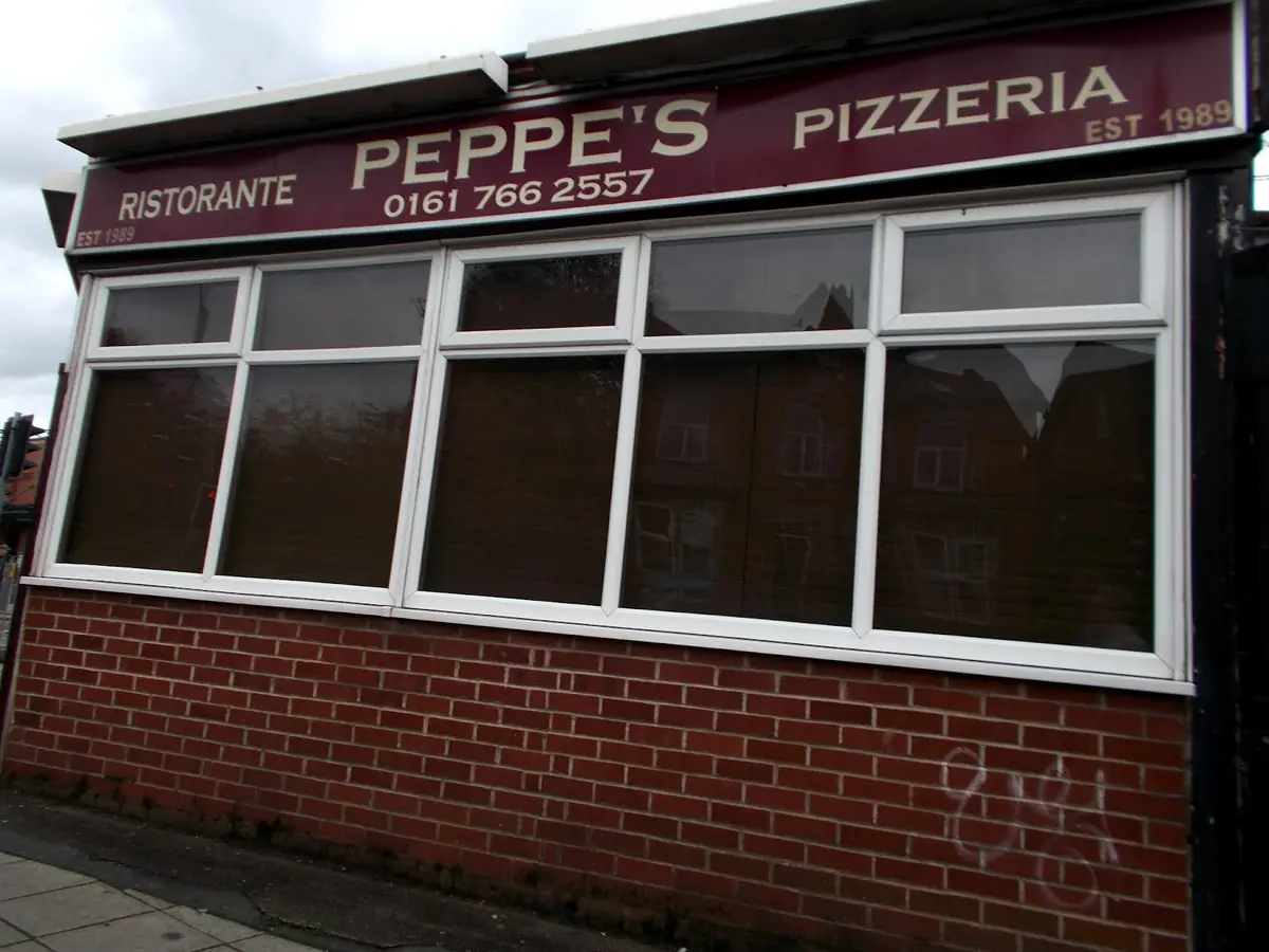 Peppe's Pizzeria photo (photo 1 of 3)
