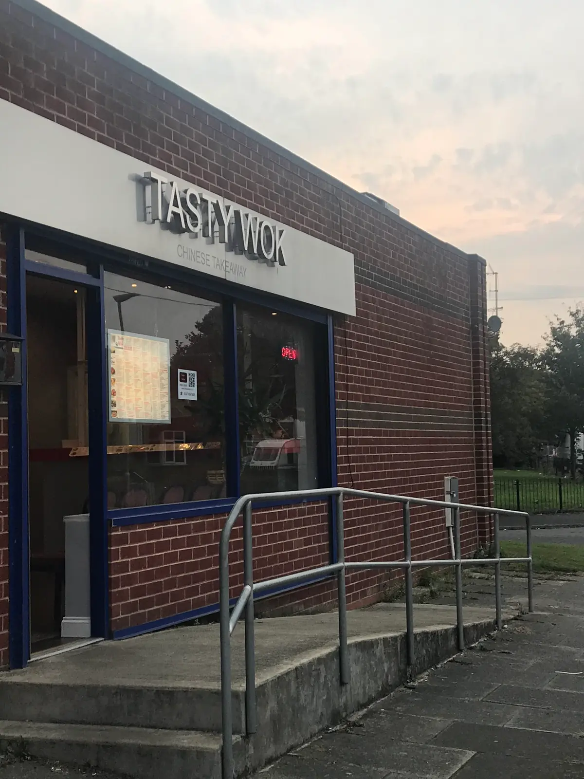 Tasty Wok photo (photo 1 of 3)