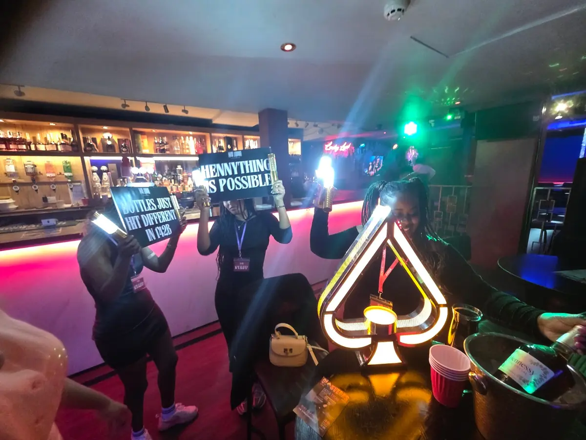 142B Lounge Nightclub photo (photo 1 of 3)