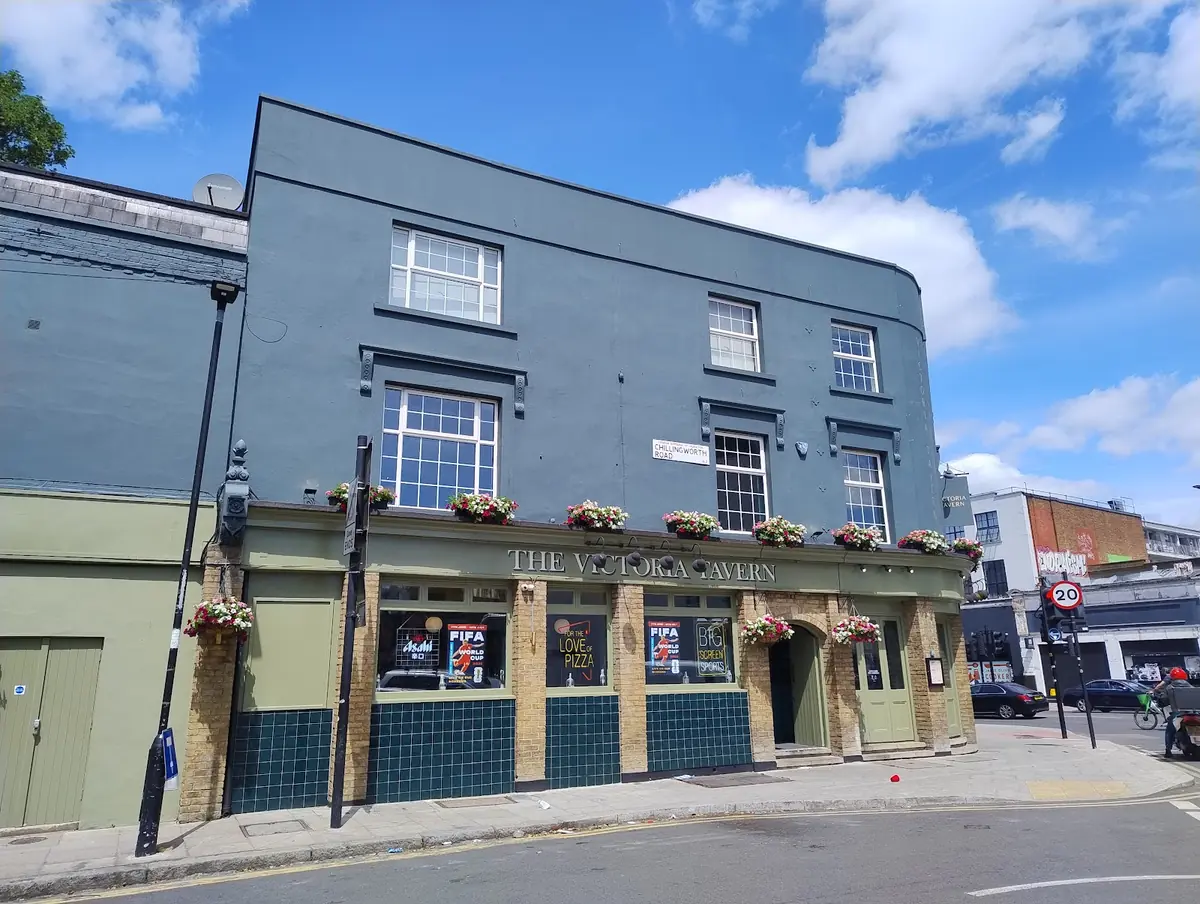 Victoria Tavern N7 photo (photo 3 of 3)