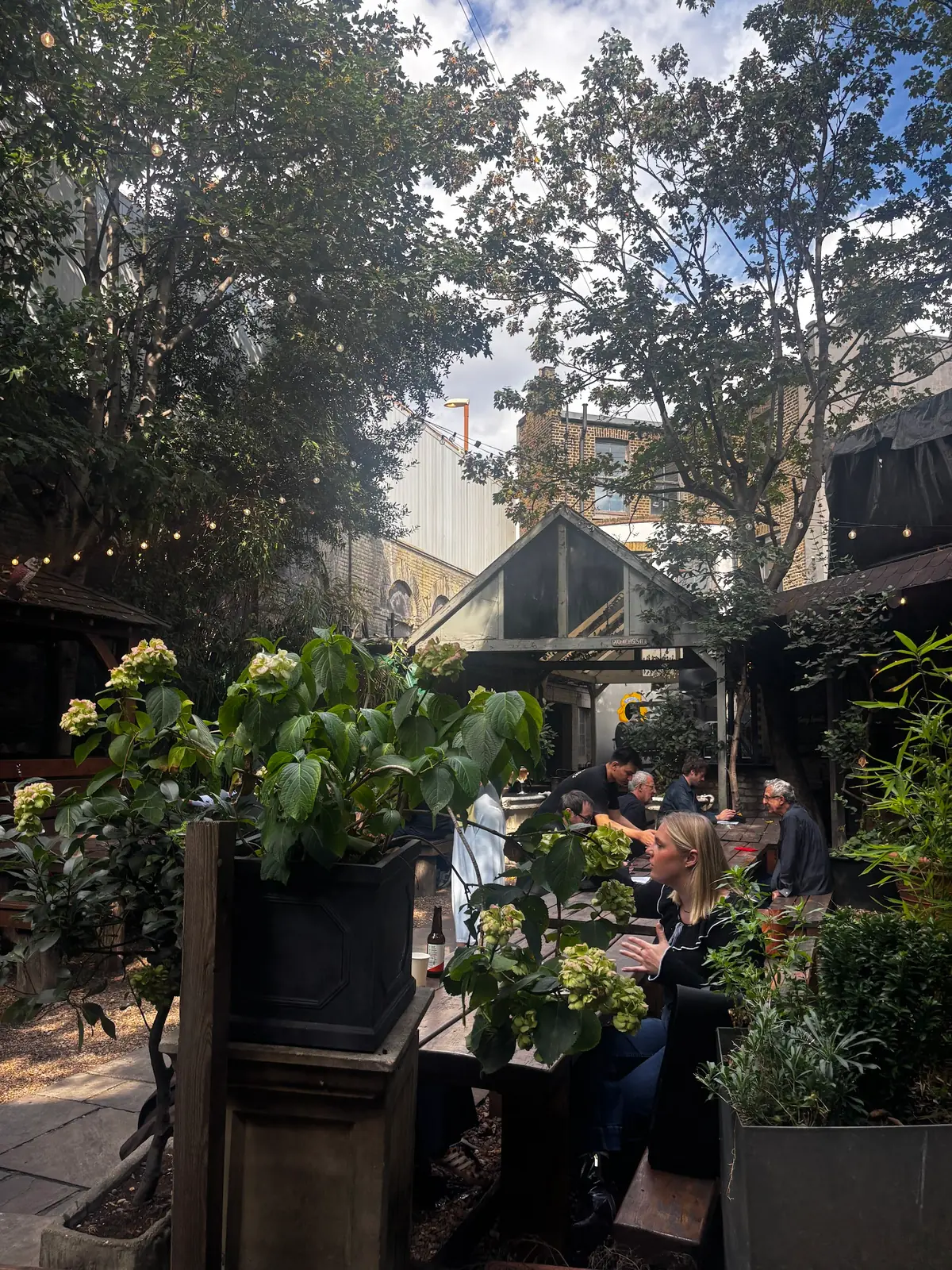 Garden Bar & Grill