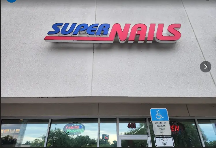 Super Nails and Spa with Eyelash Extensions photo (photo 1 of 3)