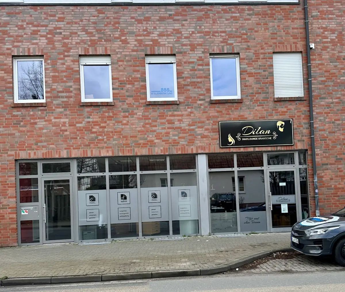 Dilan HairLounge