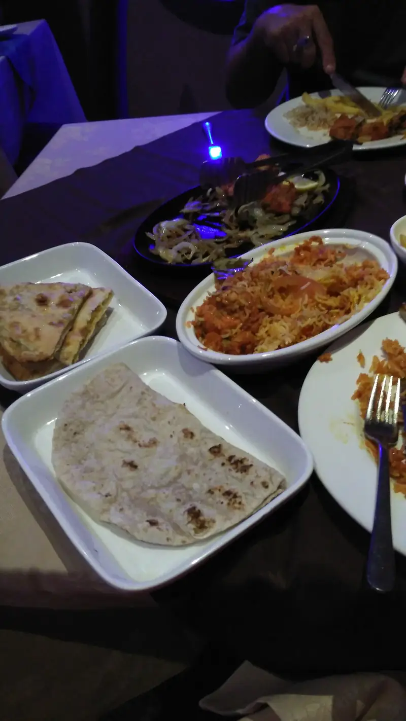 Desi Lounge Restaurant photo (photo 2 of 3)