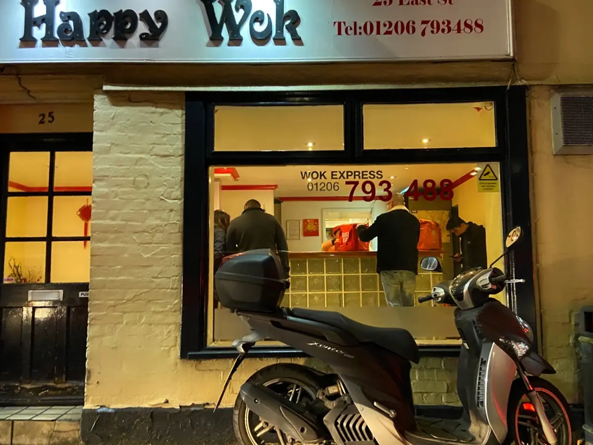 Happy Wok photo (photo 1 of 3)