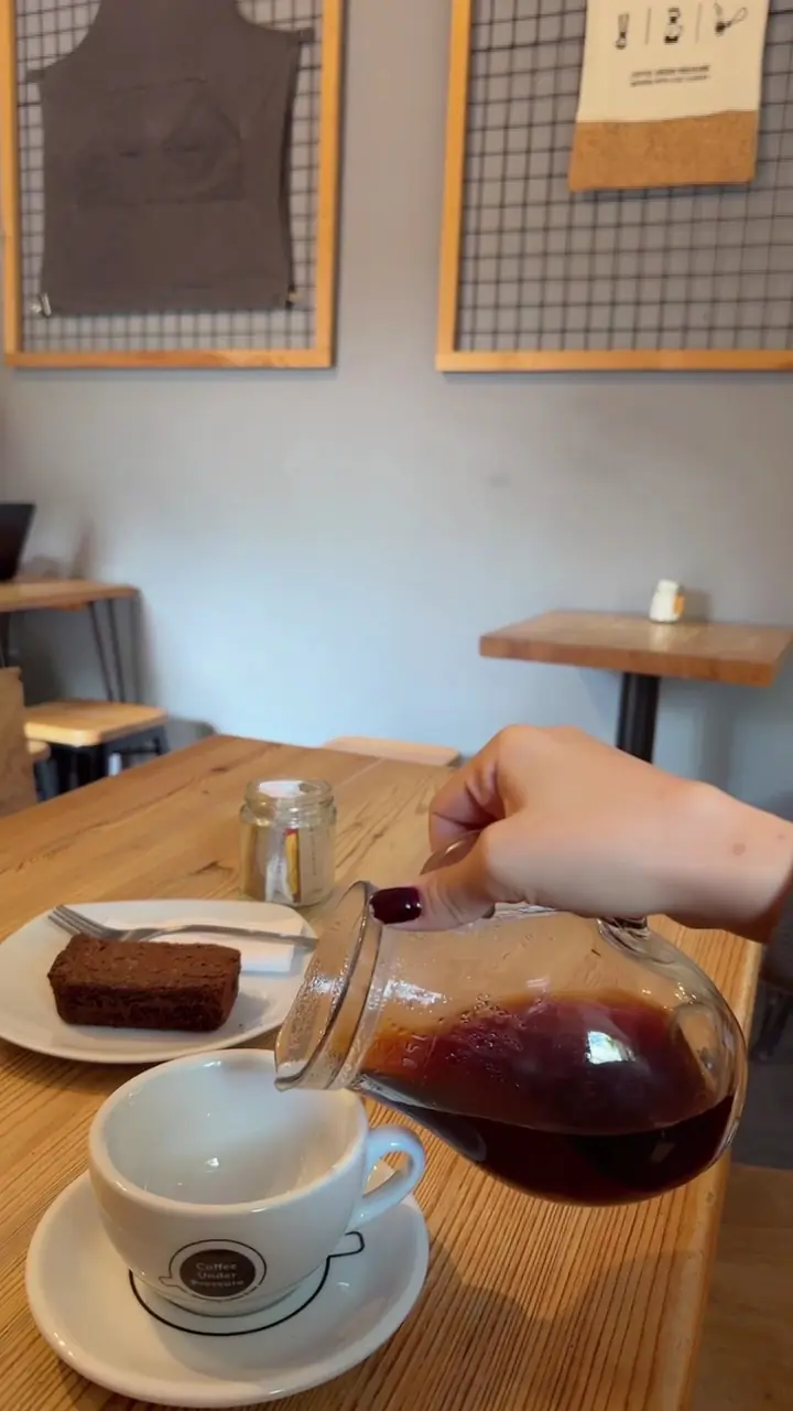 Coffee Under Pressure | speciality coffee & tea photo (photo 1 of 3)