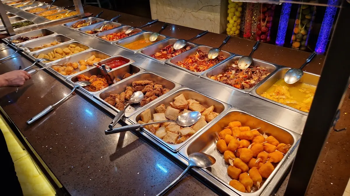 Dine & Wine Buffet Restaurant photo (photo 2 of 3)
