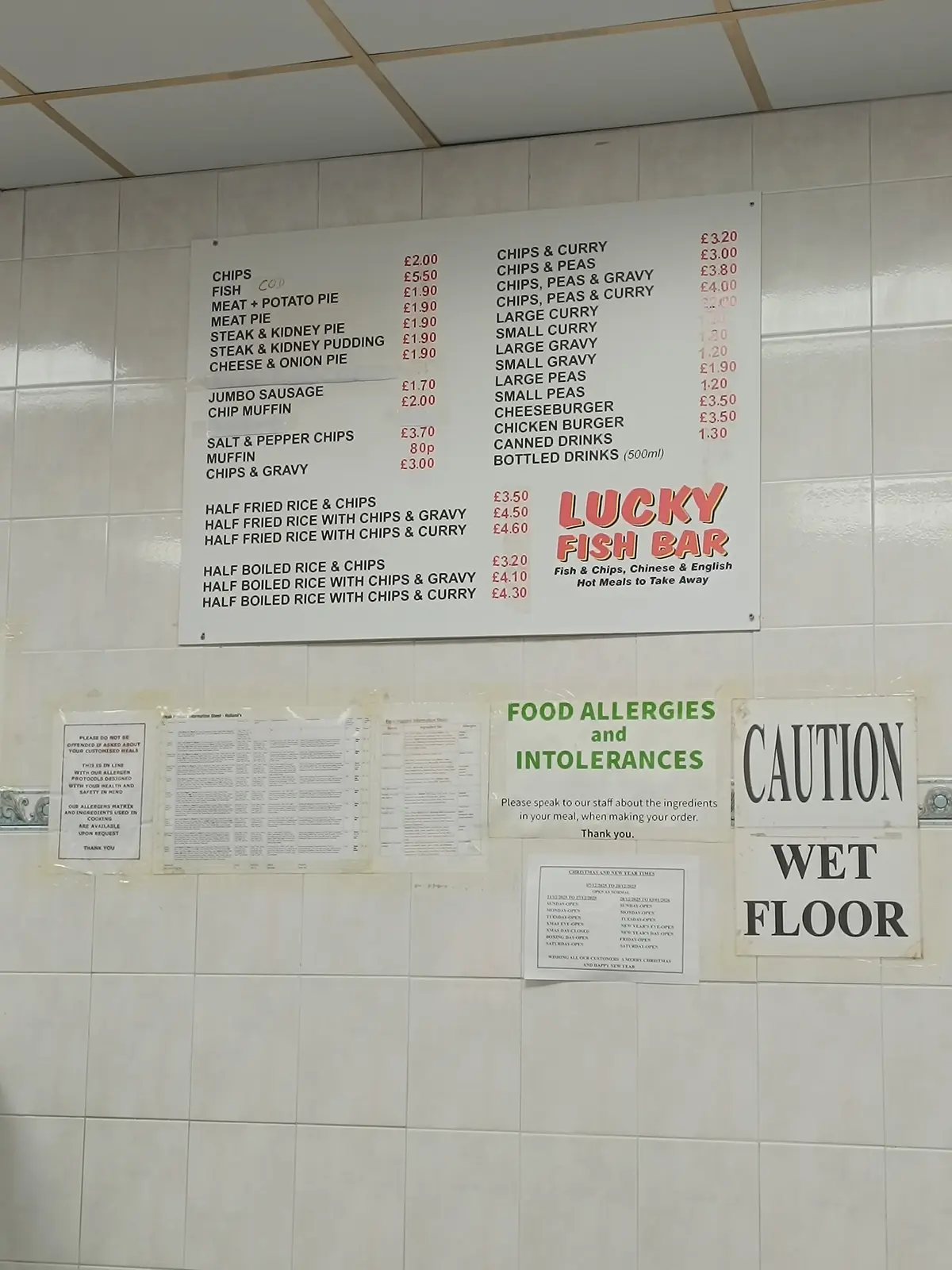 Lucky's Fishbar photo (photo 1 of 3)