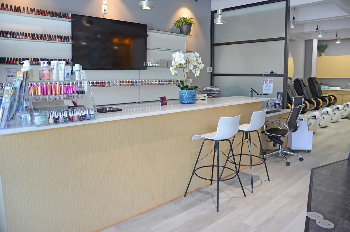Perfect 10 Salon & Spa photo (photo 1 of 3)