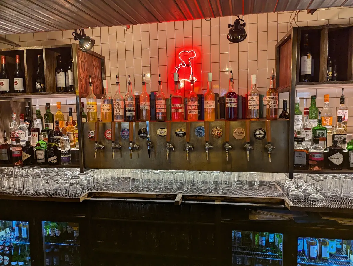 Part & Parcel — Bars in Witney