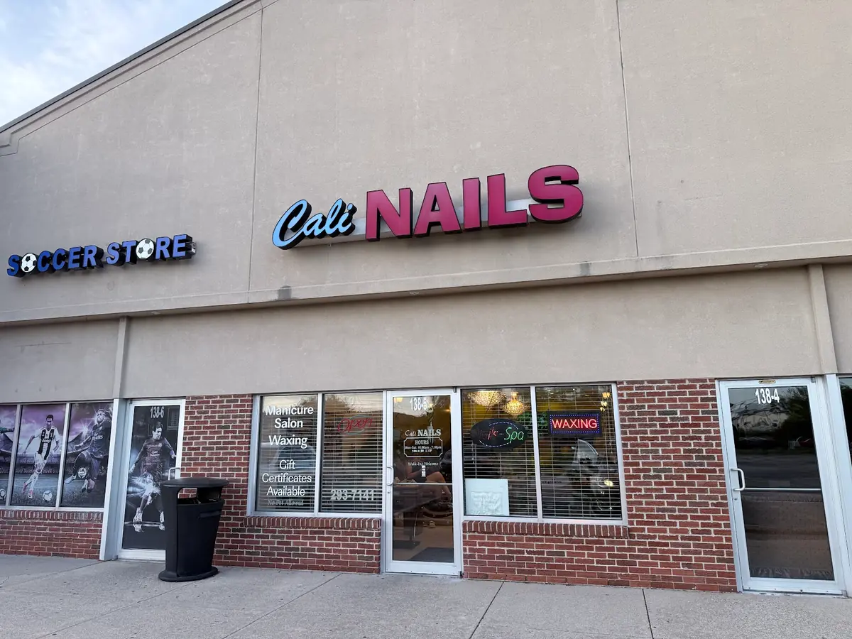 Cali Nails photo (photo 1 of 3)