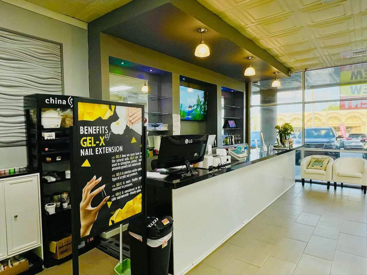 Polished Nail Bar (Pensacola) photo (photo 1 of 3)