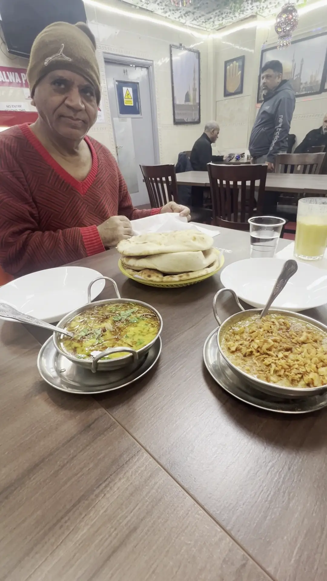 Halwa Poori House photo (photo 1 of 4)