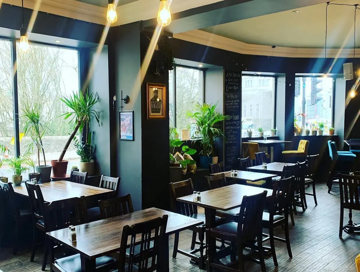 Noose & Monkey — Bars in Aberdeen