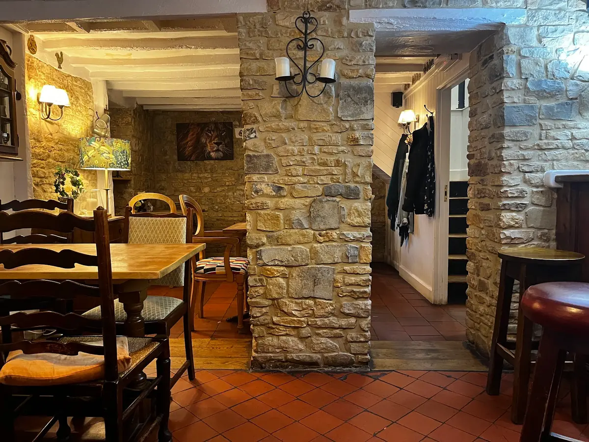The Lion, Tredington