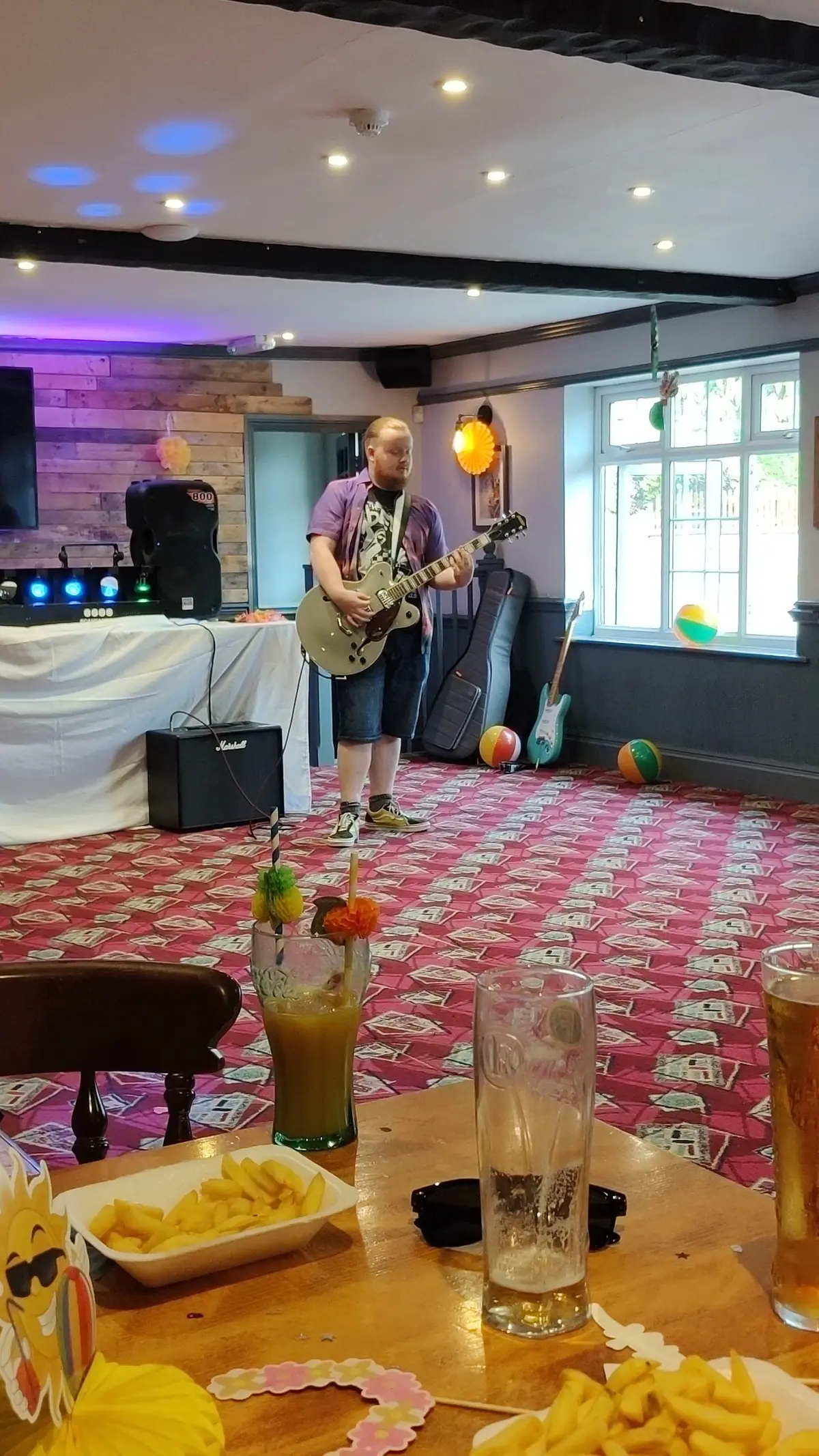 The Queen Charlotte Inn photo (photo 1 of 3)