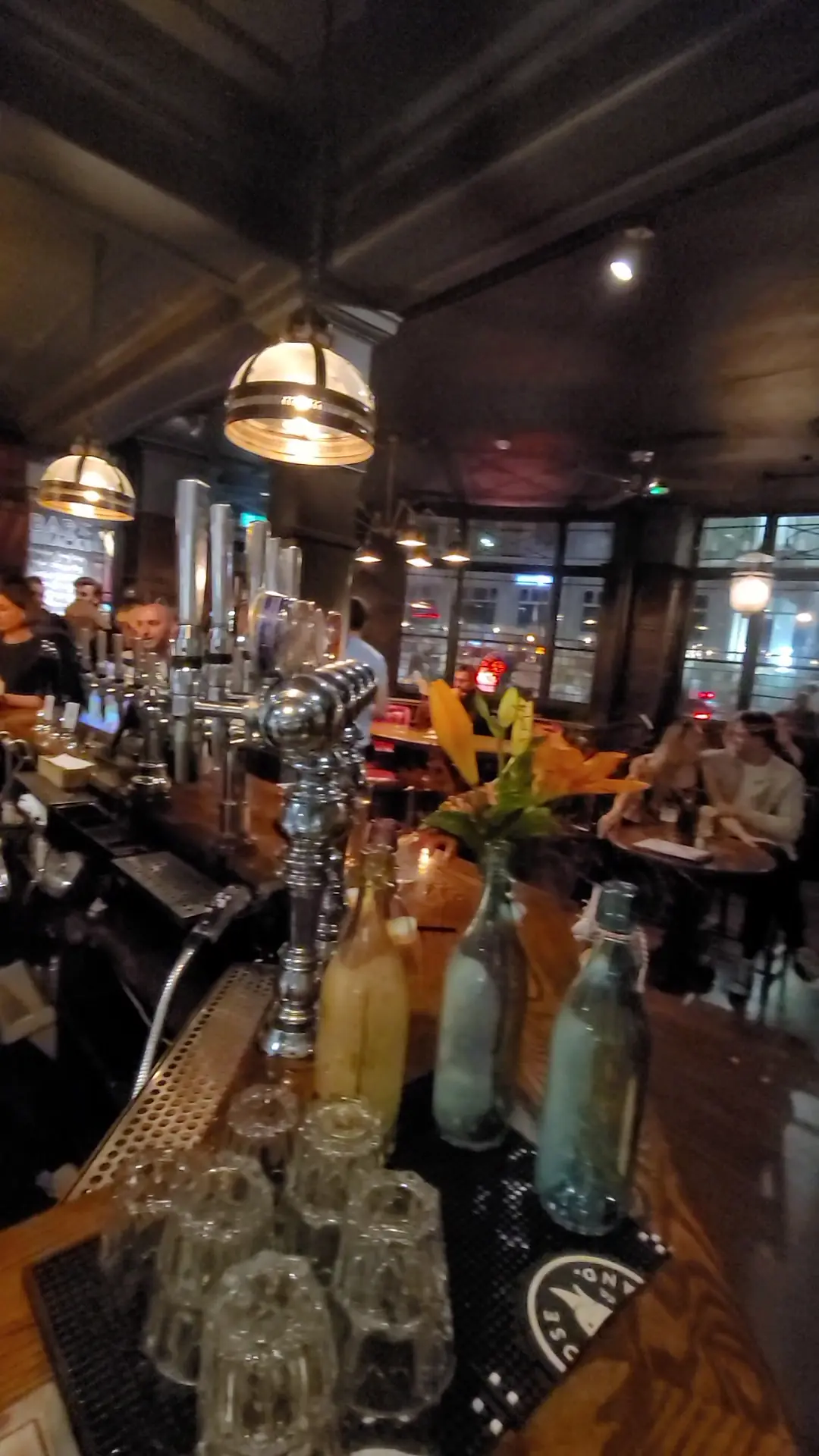 The Southwark Tavern photo (photo 1 of 3)