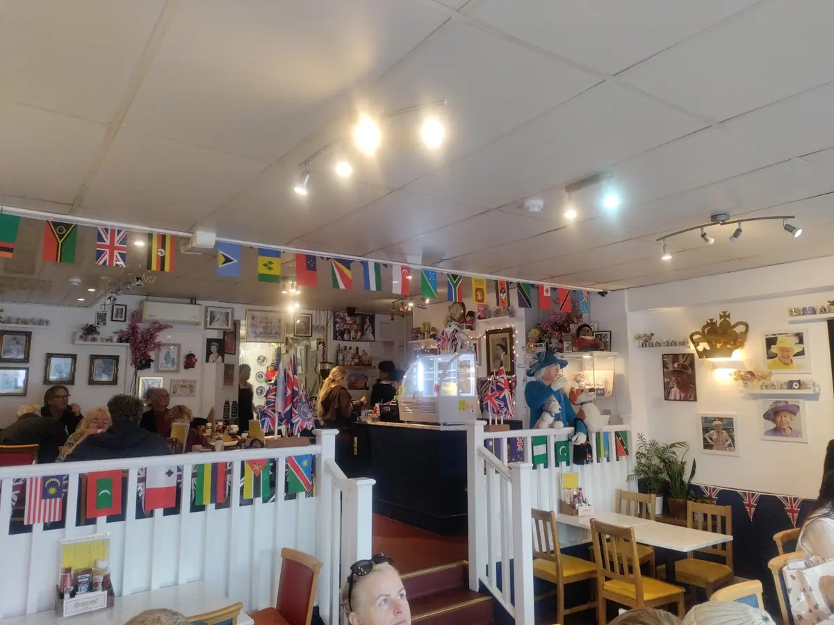 Queen Elizabeth Cafe photo (photo 2 of 3)