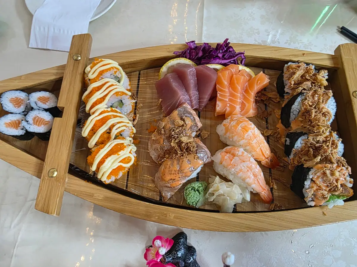 Sushi Tasty photo (photo 3 of 3)