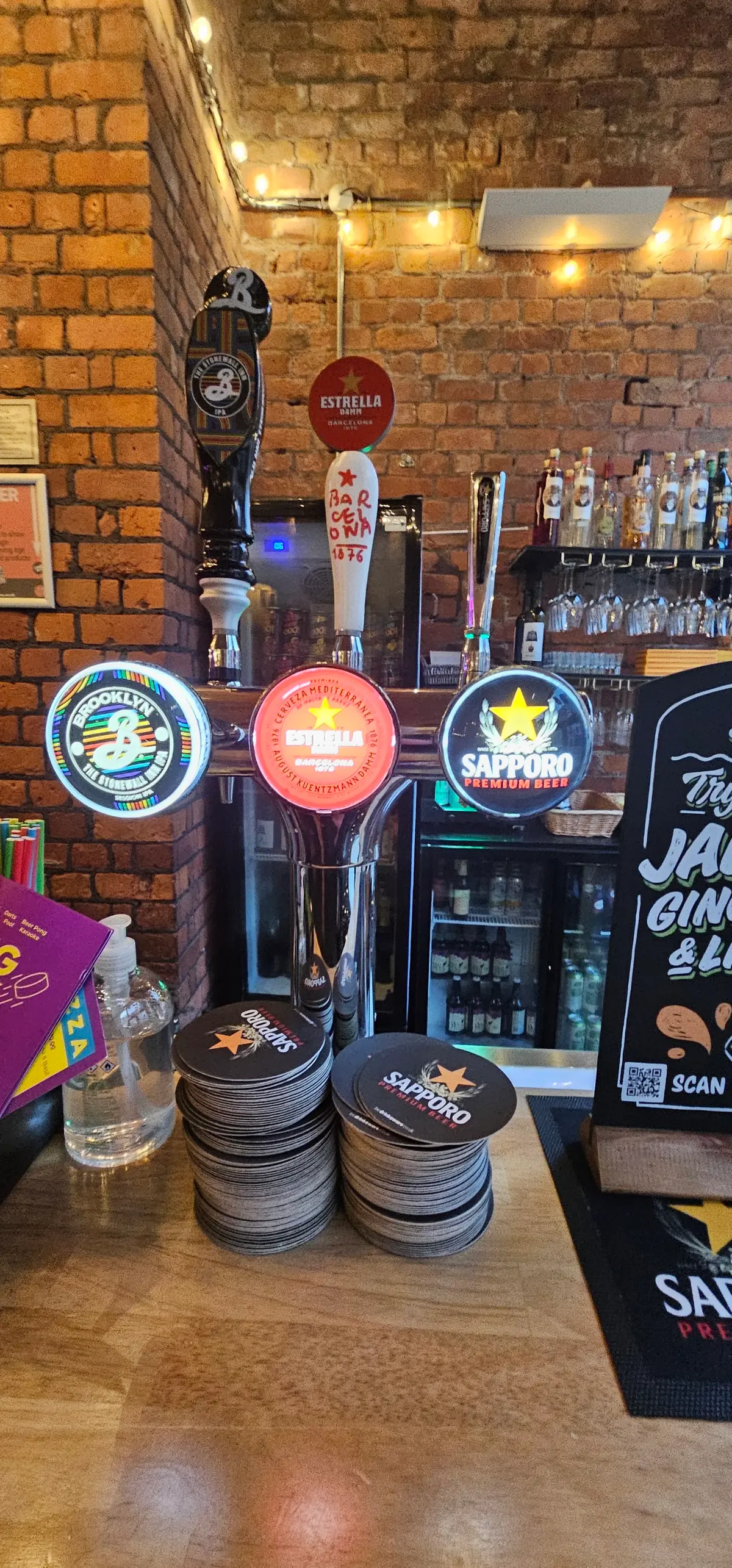 Pong & Puck — Sports bars in Manchester