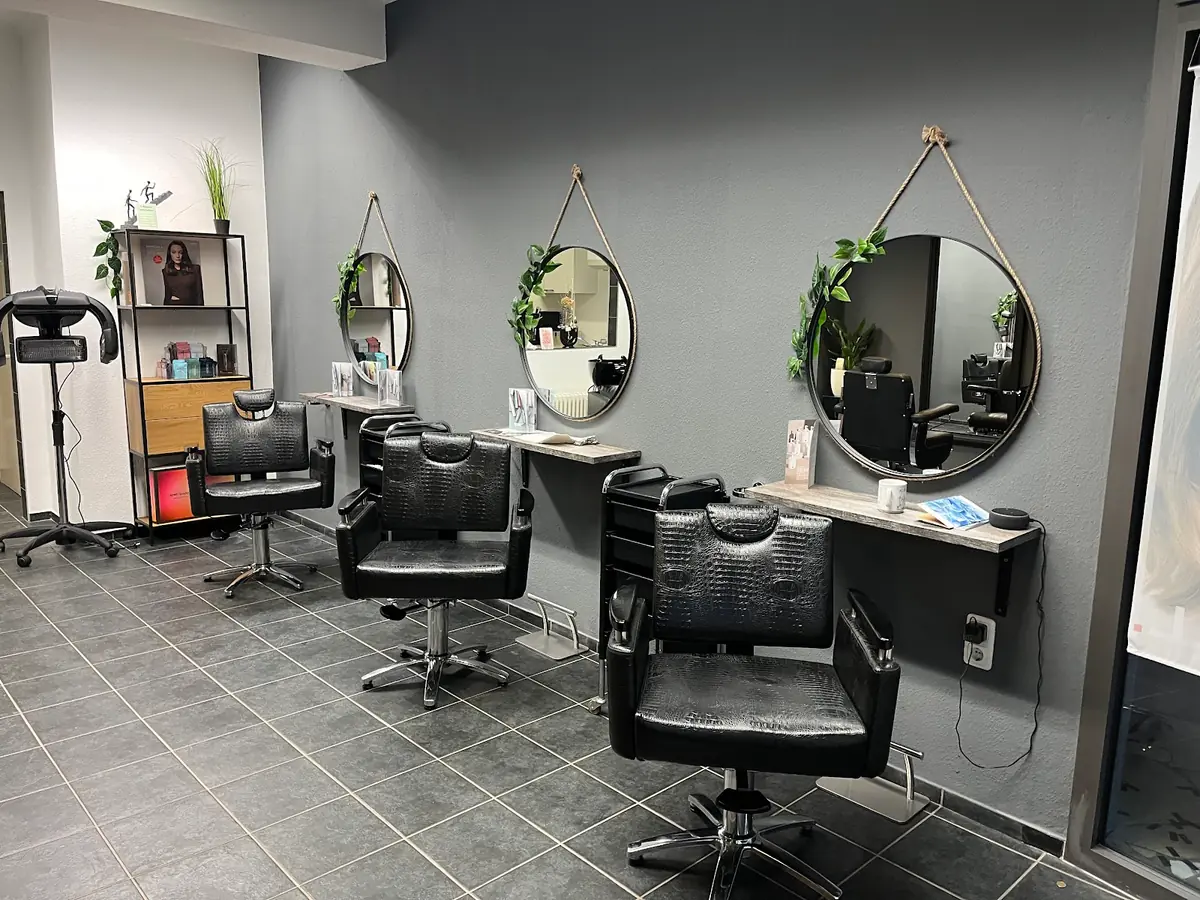 Hairdresser Star Life photo (photo 2 of 3)
