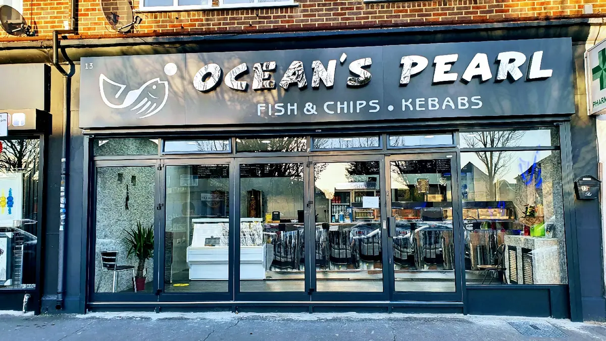Inside Ocean's Pearl, Watford