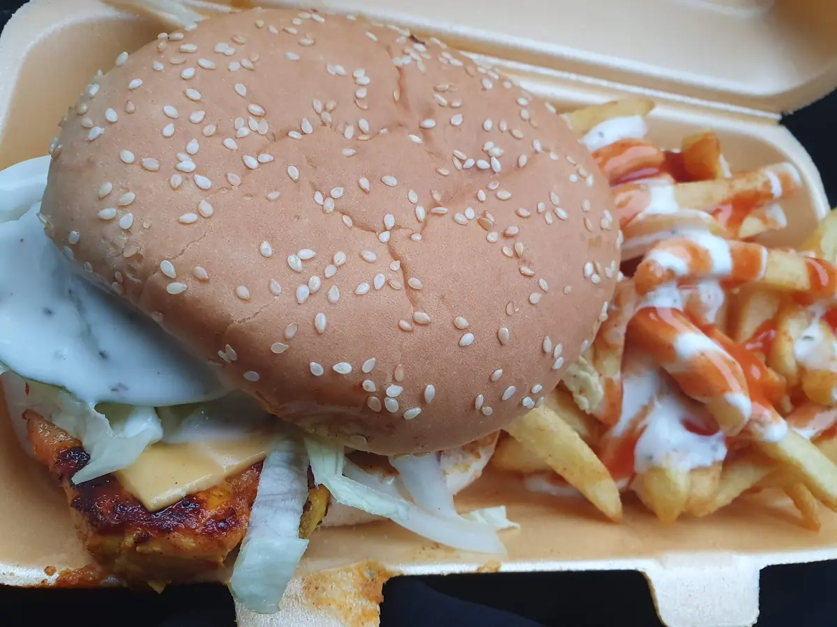 Hamza Takeaway photo (photo 1 of 3)
