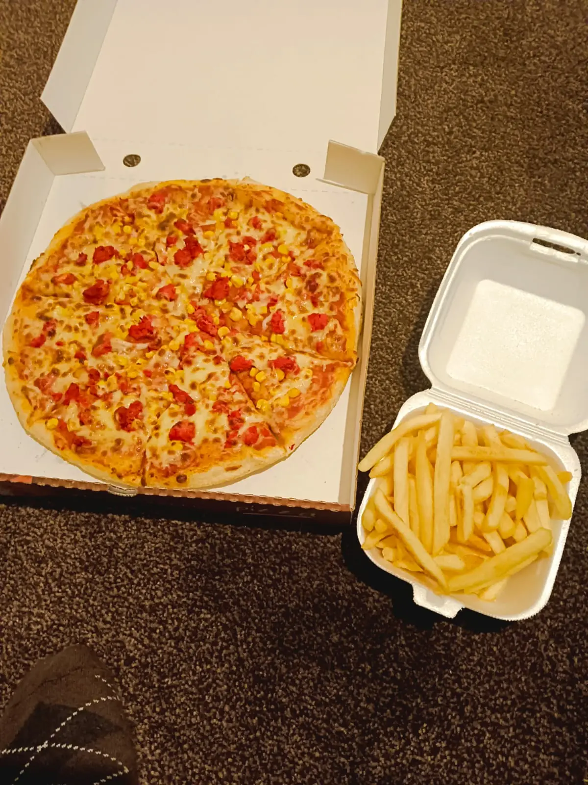 Hamza Takeaway photo (photo 2 of 3)
