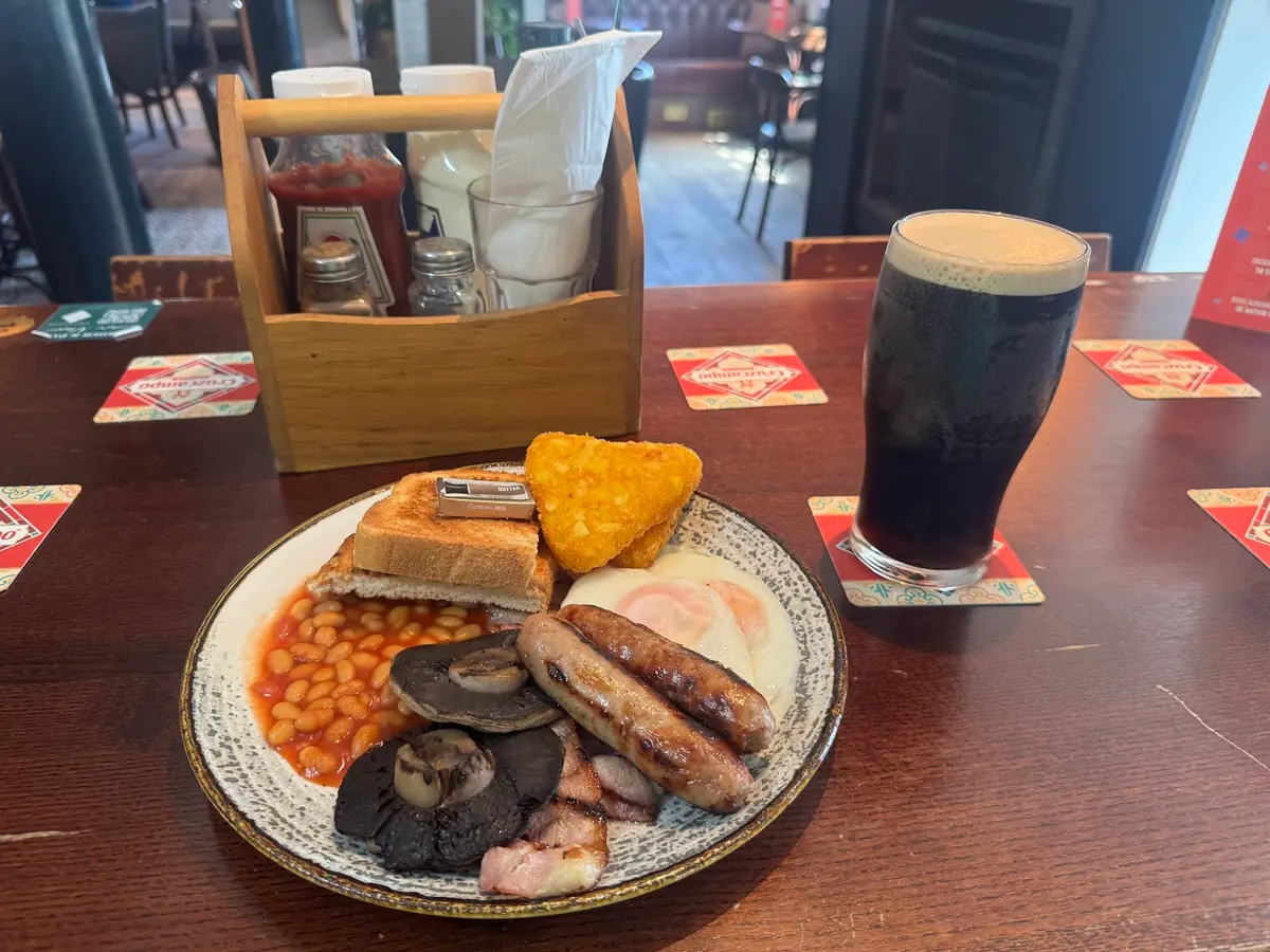 Coach & Horses — Bars in Uxbridge