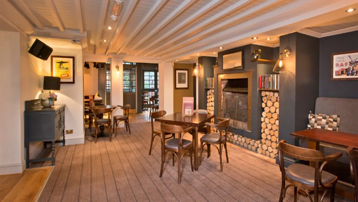 Coach & Horses photo (photo 1 of 3)