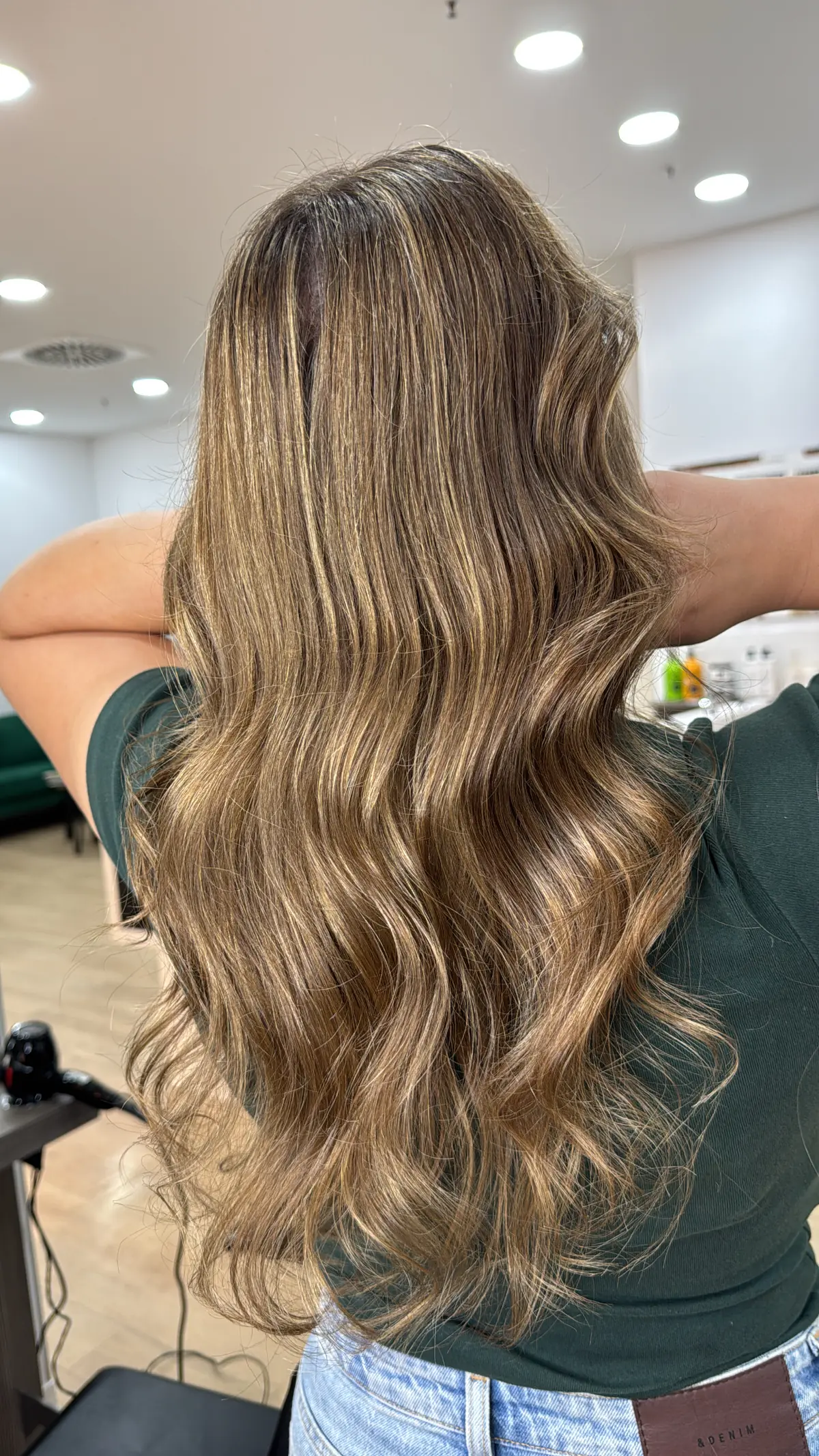 Hairdresser Oscar Yonca Öcal photo (photo 2 of 3)