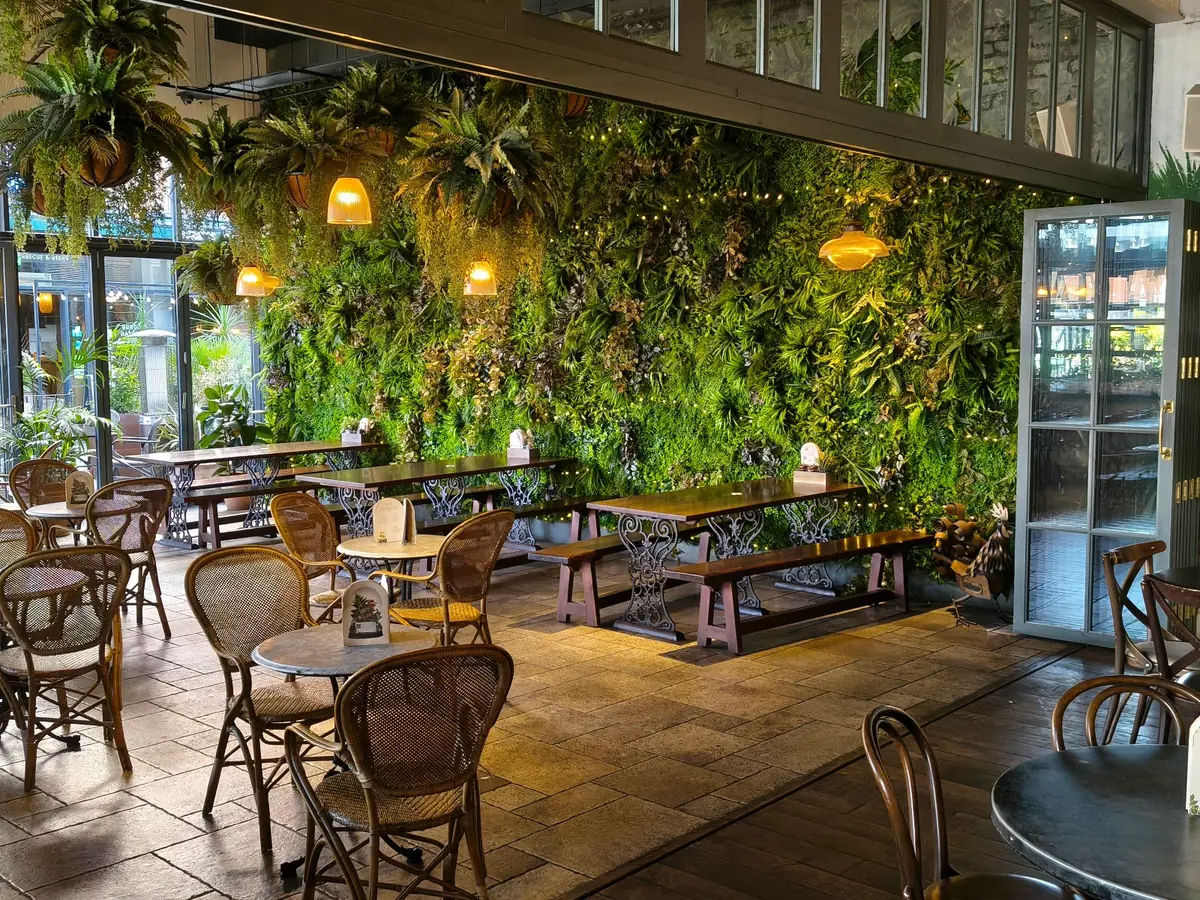 The Botanist Cheltenham photo (photo 3 of 3)