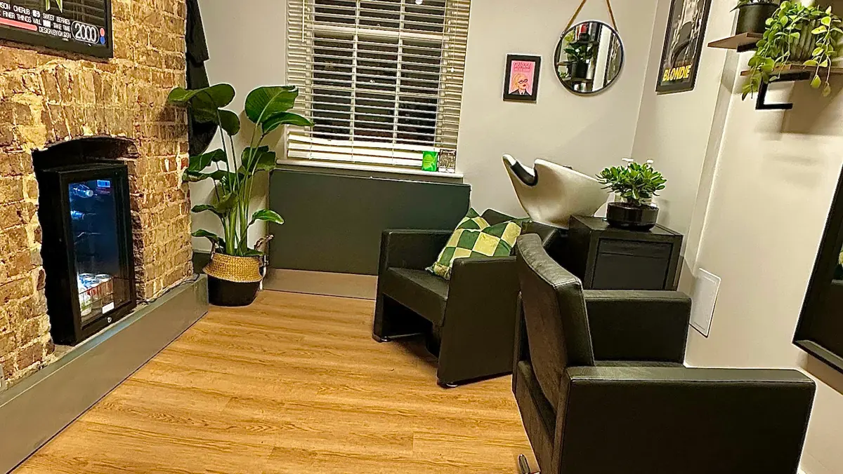 J.M.L Hairdressers photo (photo 2 of 3)