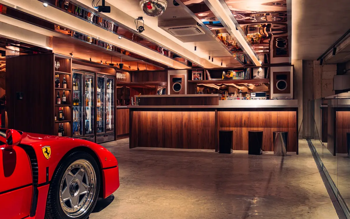 Plonkers Bar photo (photo 1 of 3)