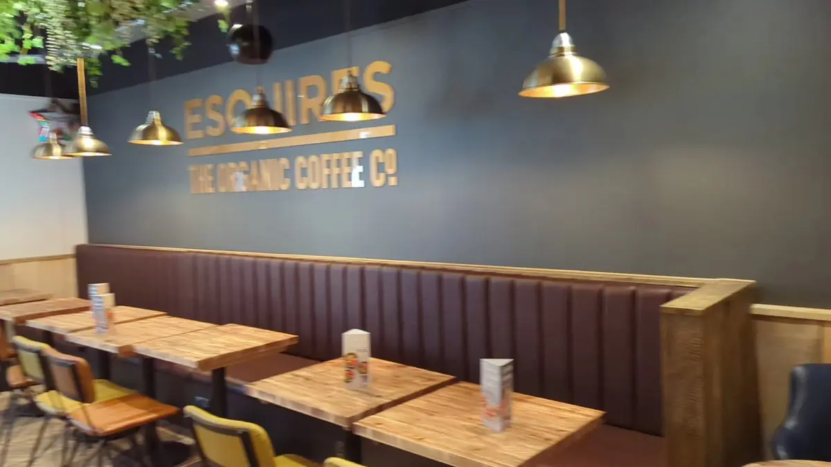 Esquires Coffee Godalming photo (photo 1 of 2)