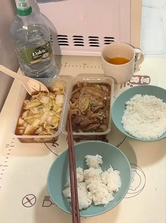 Rainbow Chinese Takeaway photo (photo 2 of 3)