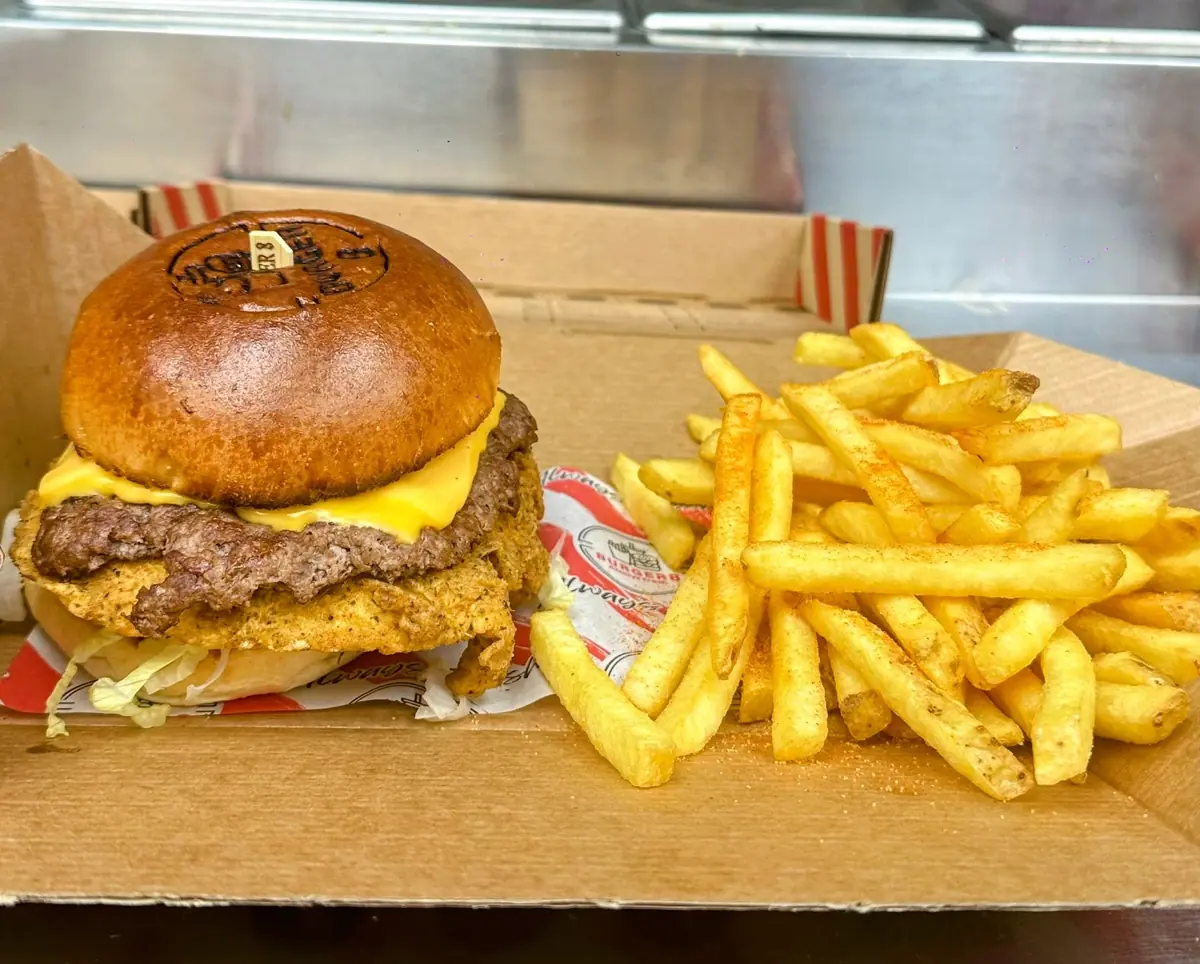 Burger 8 Blyth photo (photo 2 of 3)