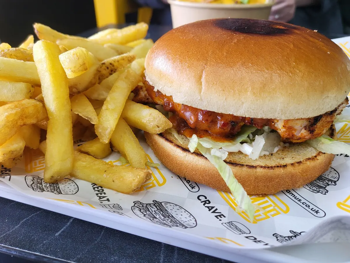 Mamu's Burgers & Shakes photo (photo 3 of 3)