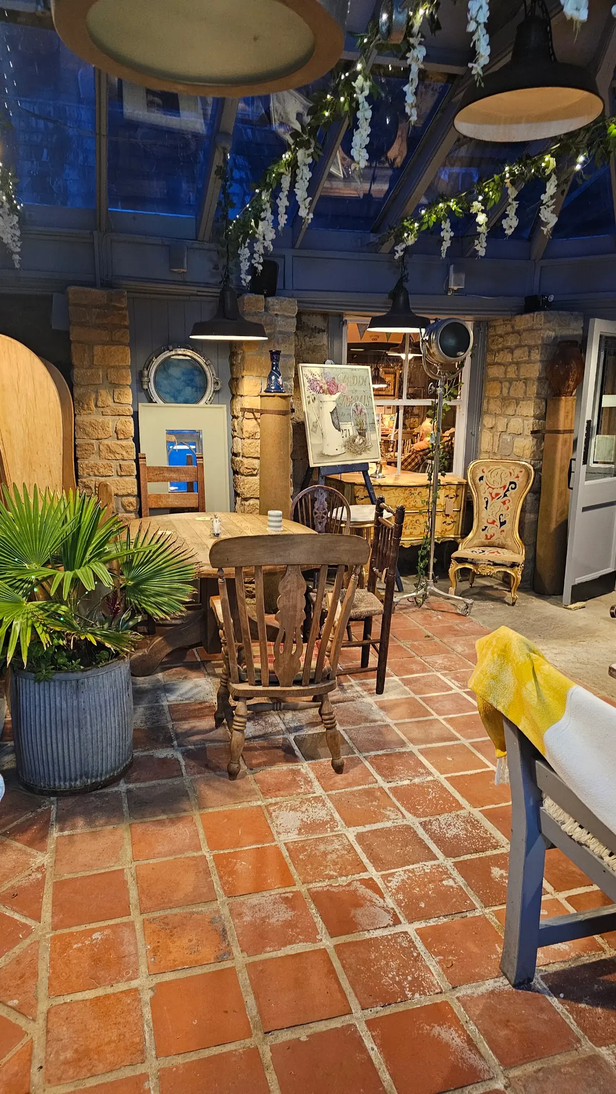 The Ilchester Arms Abbotsbury — Restaurants in Weymouth