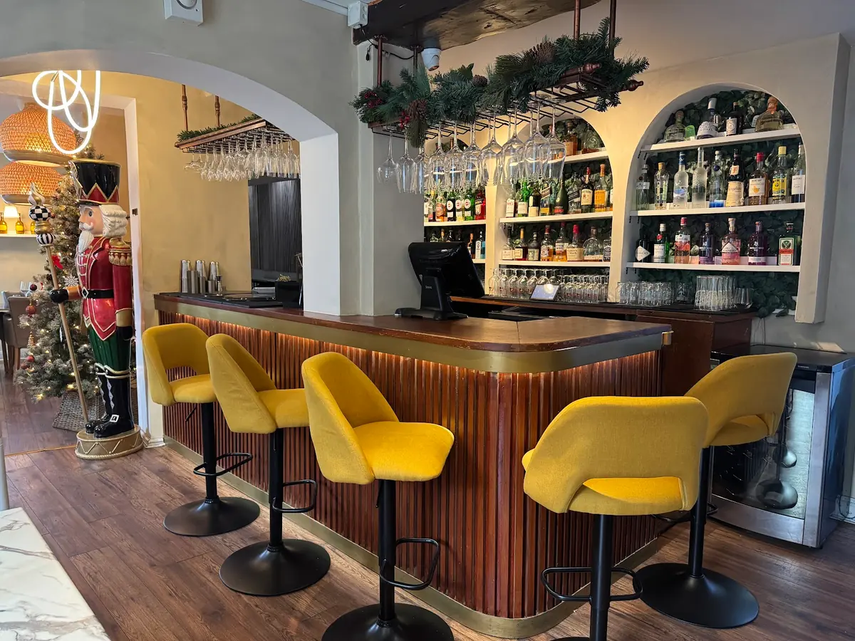 La Villa Verde — Italian restaurants in Stoke On Trent