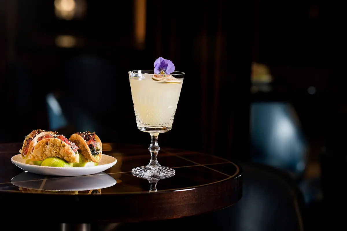 Mandarin Bar — Bars in London