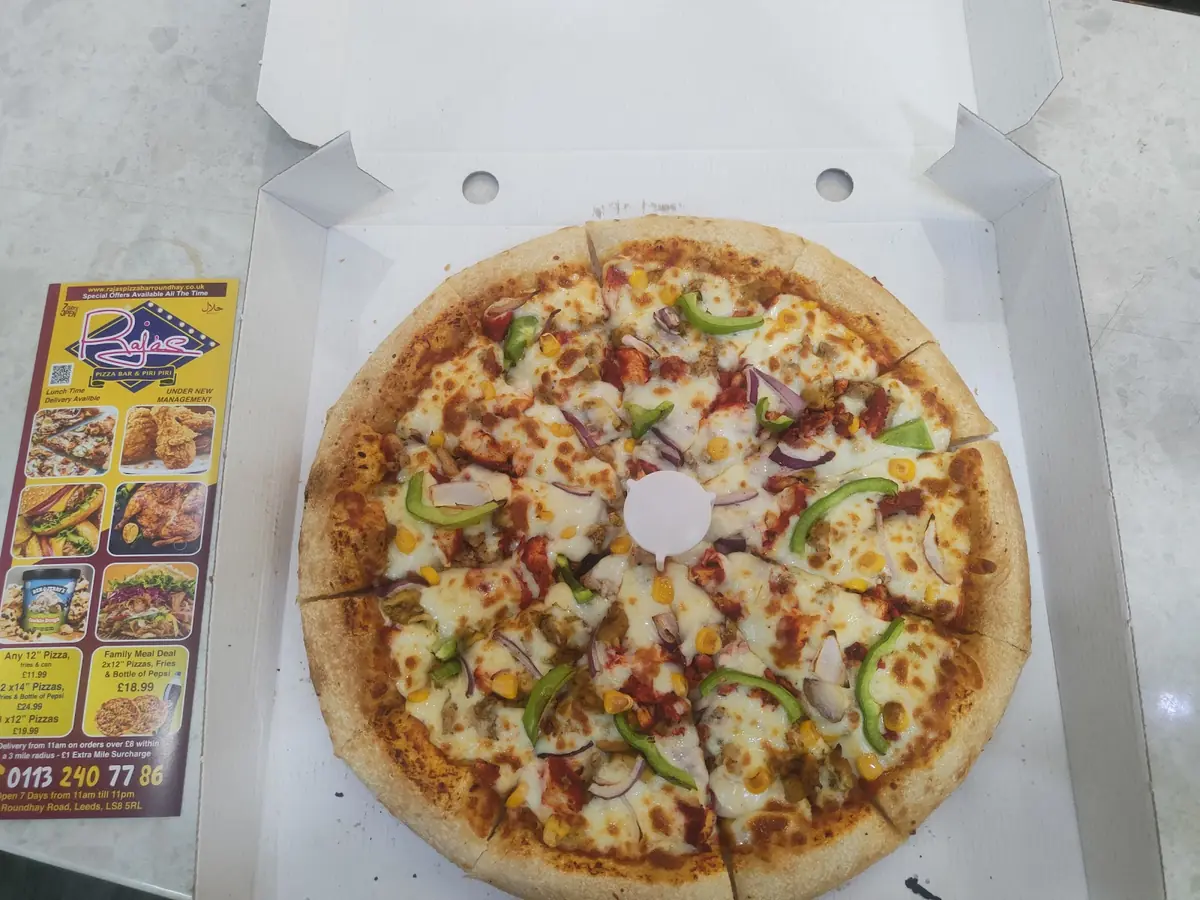 Raja's Pizza Bar photo (photo 1 of 3)