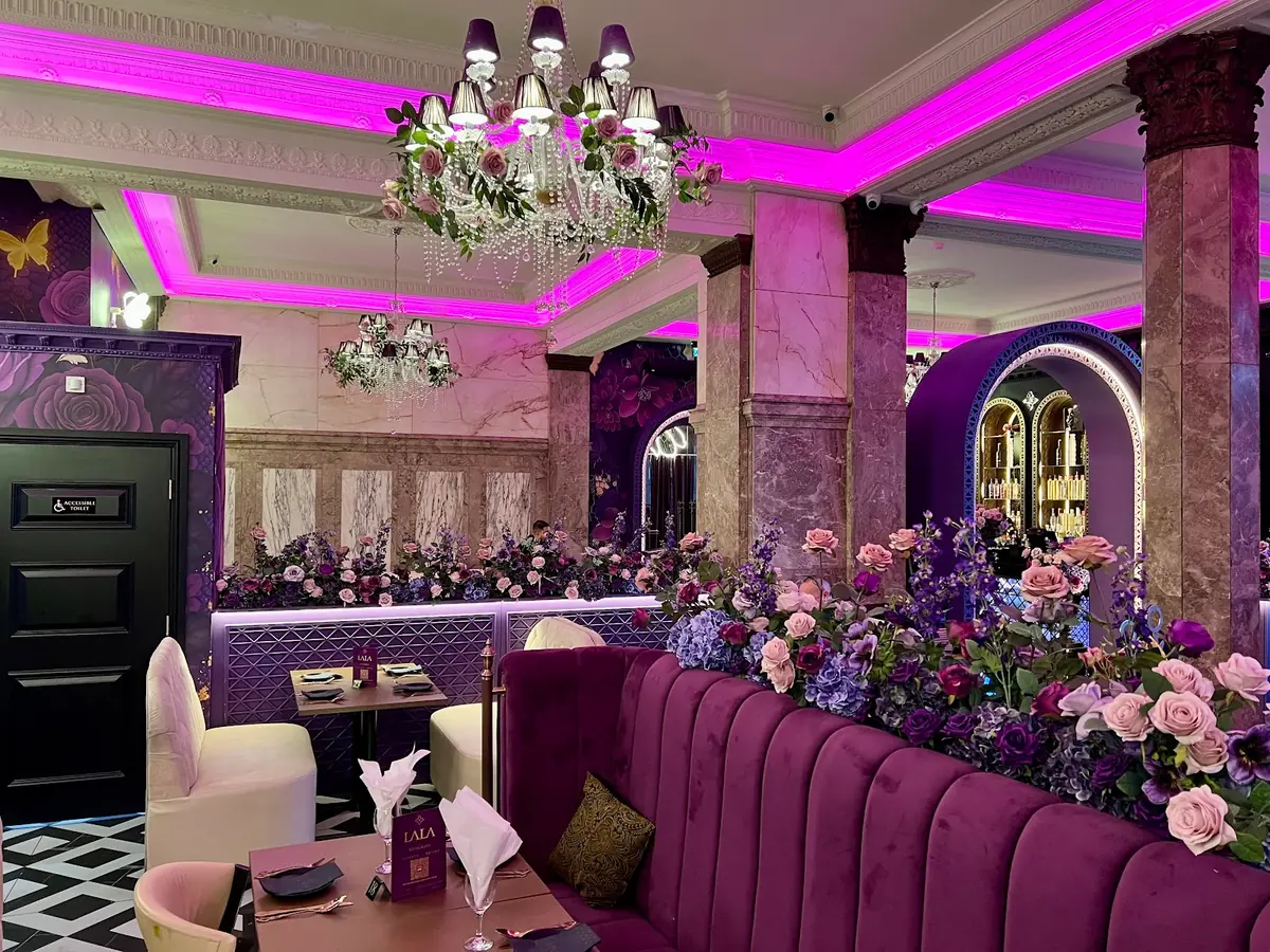Lala's Restaurant photo (photo 1 of 3)