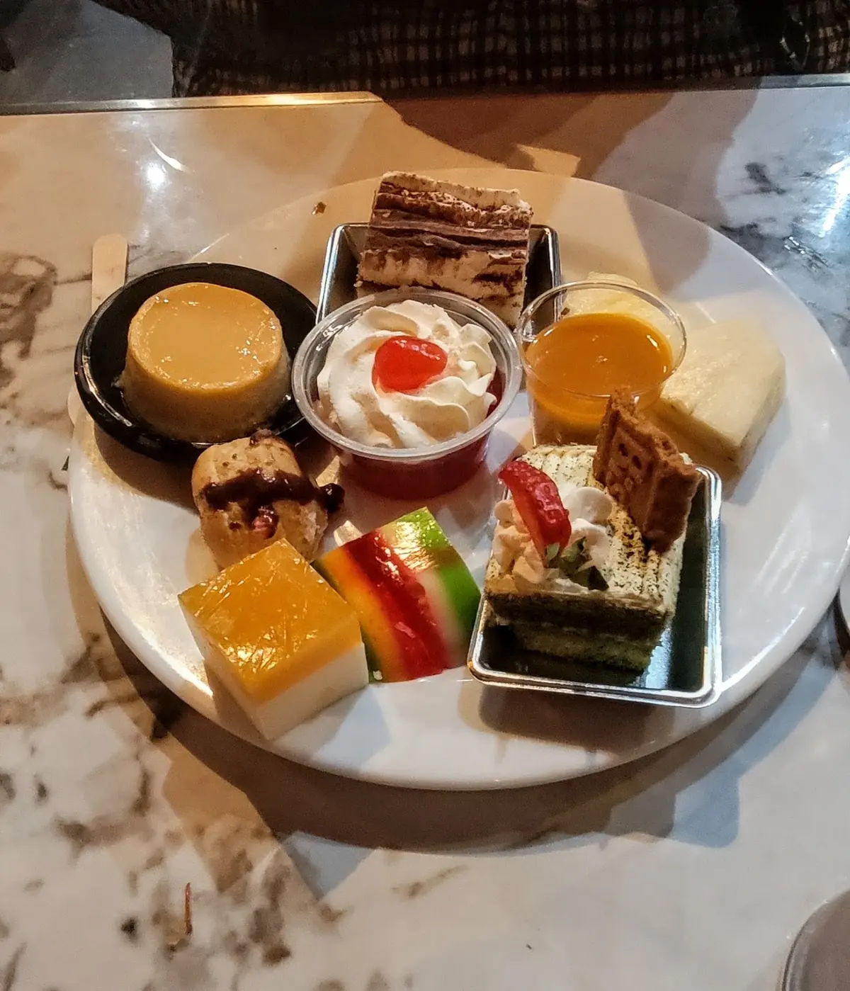 Ming Moon Buffet & Karaoke photo (photo 3 of 3)