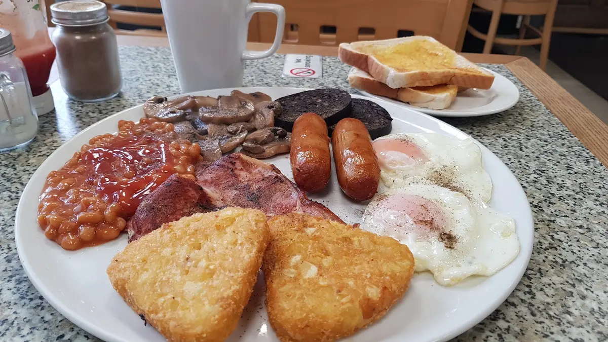 Bee’s Café photo (photo 2 of 3)