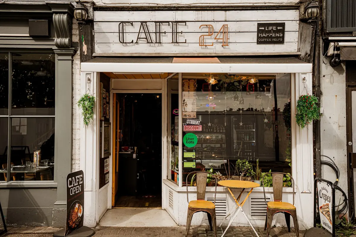 Cafe 24