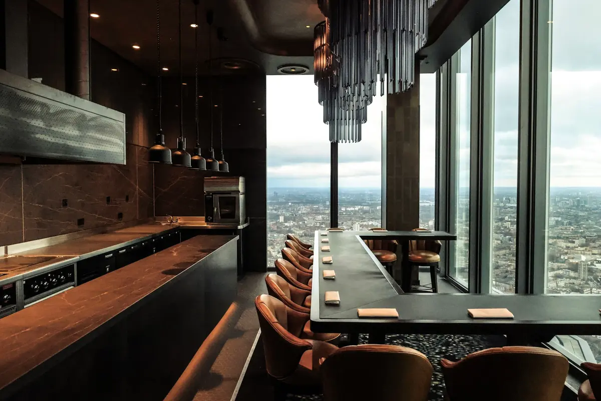 Restaurant Gordon Ramsay High photo (photo 1 of 3)