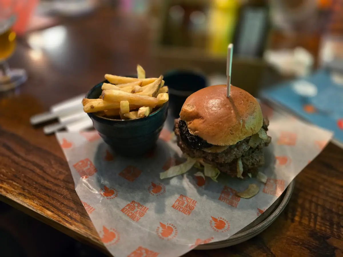 Famous Cock Tavern — Bars in London