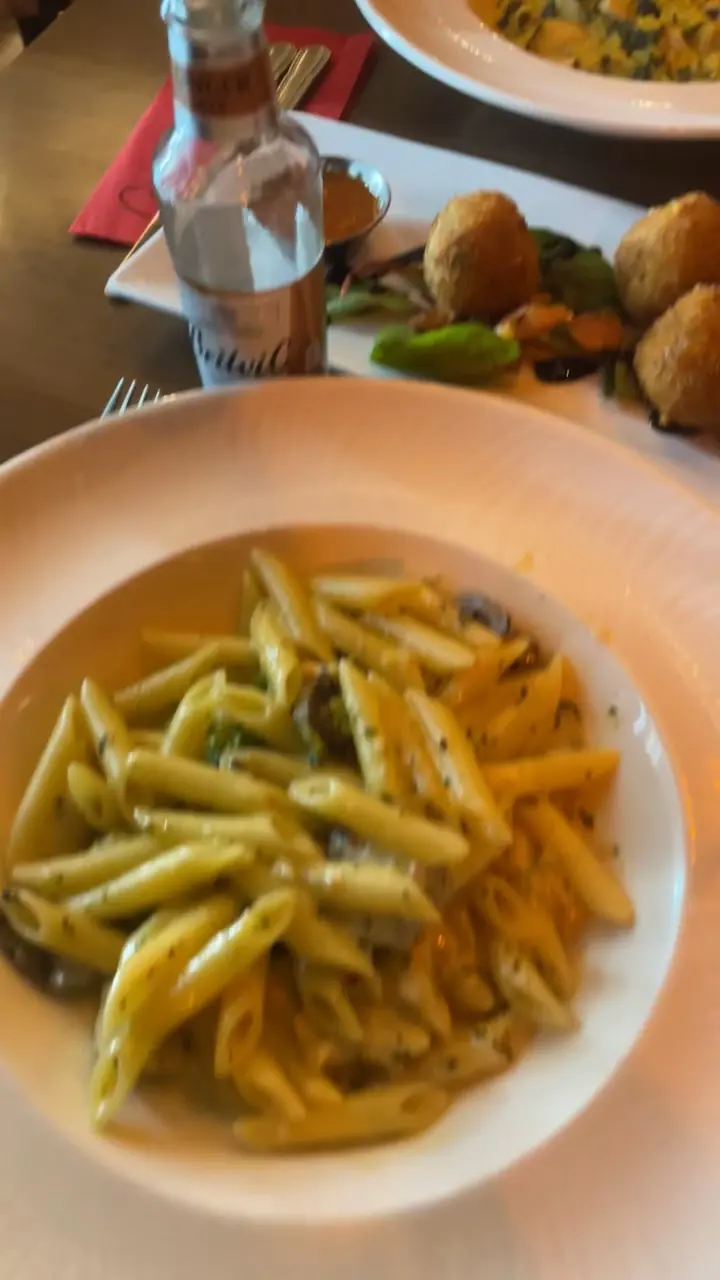 La Vita photo (photo 1 of 3)
